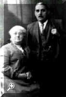 Eliza and Jessie Pooley (village baker), c1930  > Simply click to enlarge... then use the [Back] button to return