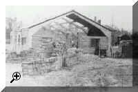 Starting work on walls from L.T.R Vic Lofts, Derek Smith, ?? Wilson  > Simply click to enlarge... then use the [Back] button to return