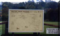 Footpath sign > Simply click to enlarge... then use the [Back] button to return